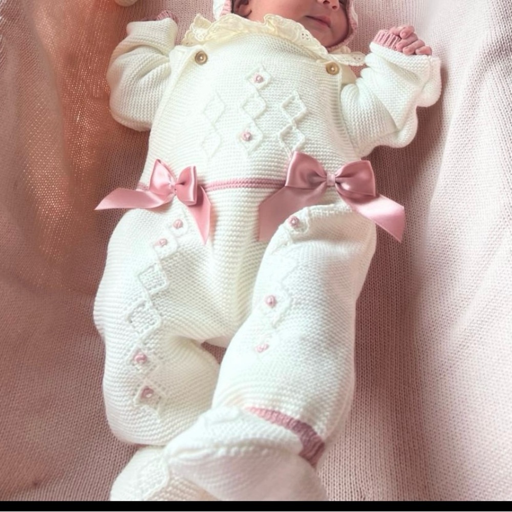 Newborn outfit
